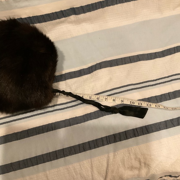 Vintage Genuine Black Fur Muff - Picture 5 of 11